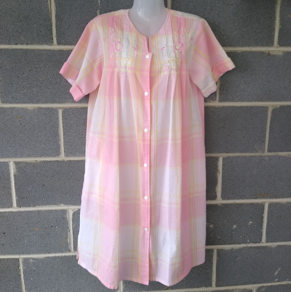 Miss Elaine Seersucker Check Snap Button Housecoat